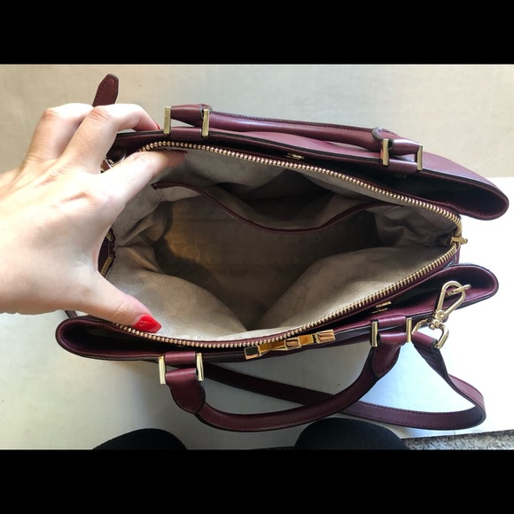 Michael Kors Large Florence satchel one Burgundy - Picture 5 of 6